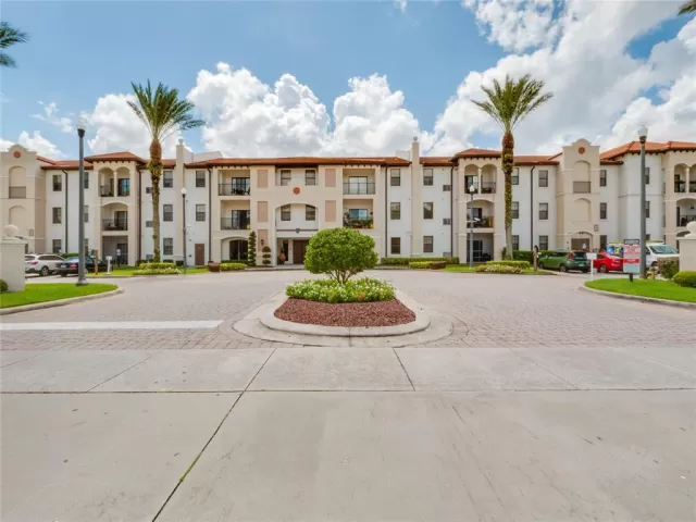 MLS: O5972906 Condo For Sale