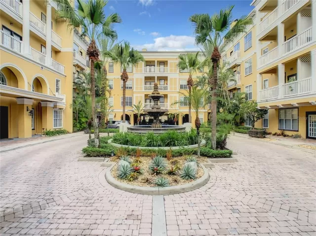 MLS: O5974422 Condo For Sale