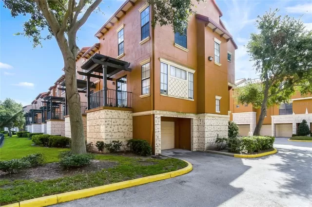 MLS: O5975297 Condo For Sale