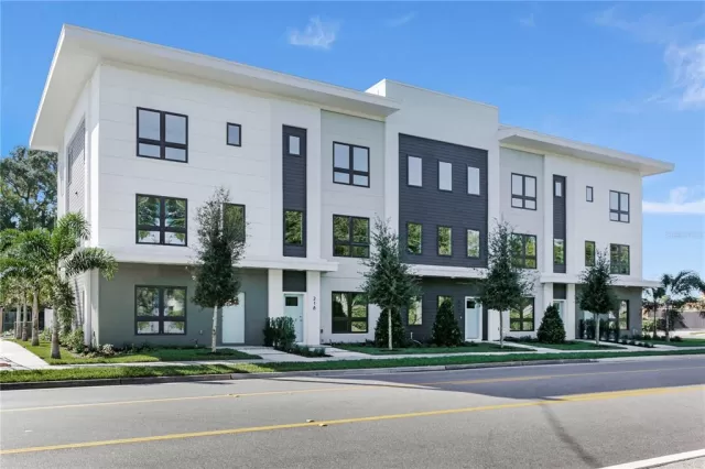 MLS: O5975409 Condo For Sale