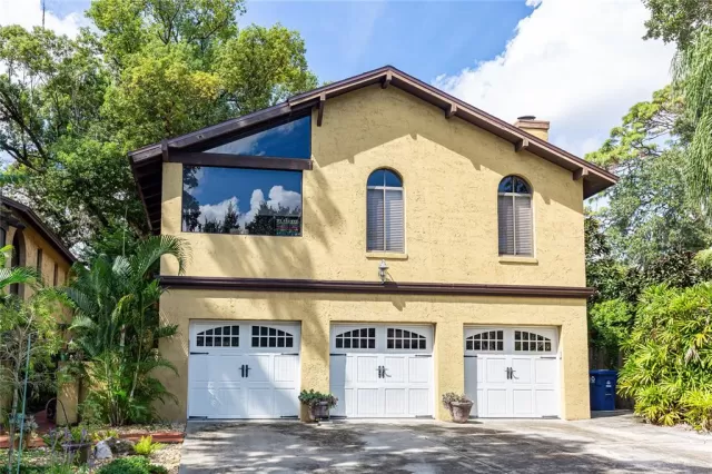 MLS: O5975958 Condo For Sale