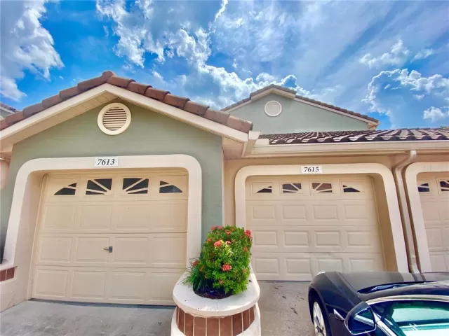 MLS: O5975959 Condo For Sale