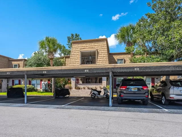 MLS: O5976100 Condo For Sale