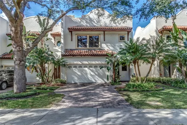 MLS: O5978131 Condo For Sale