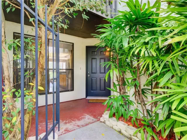 MLS: O5979394 Condo For Sale
