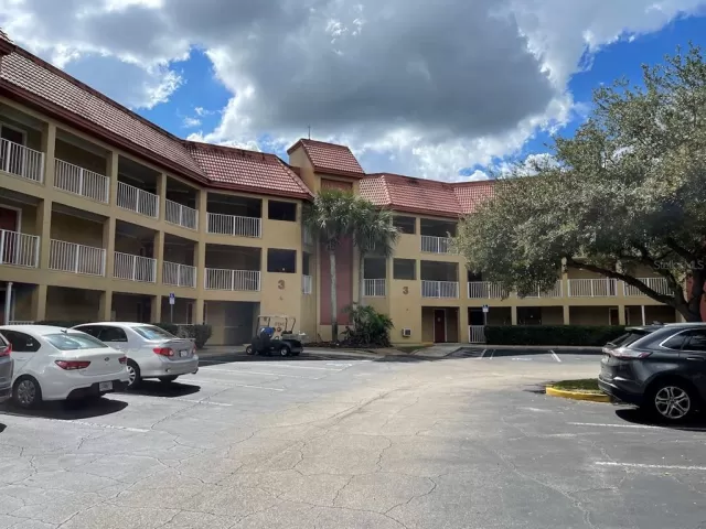 MLS: O5979584 Condo For Sale