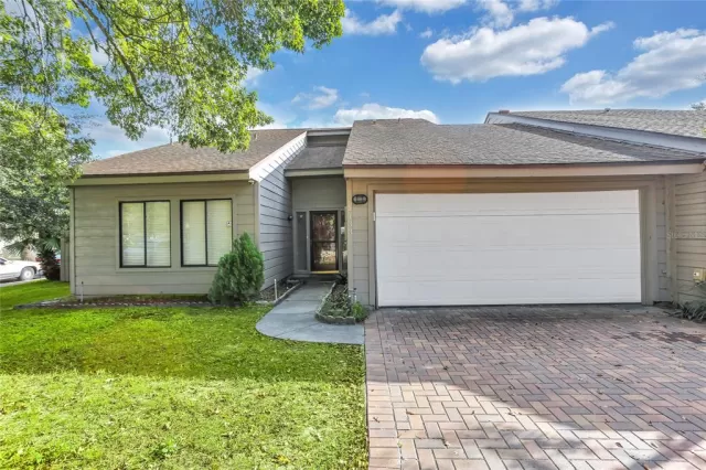 MLS: O5979894 Condo For Sale