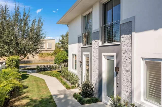 MLS: O5980977 Condo For Sale