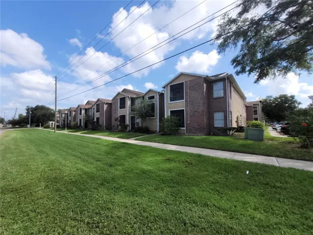 MLS: O5982017 Condo For Sale