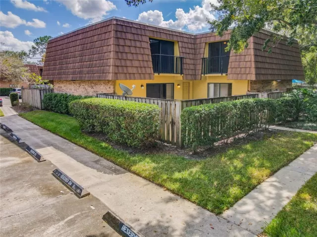MLS: O5982311 Condo For Sale