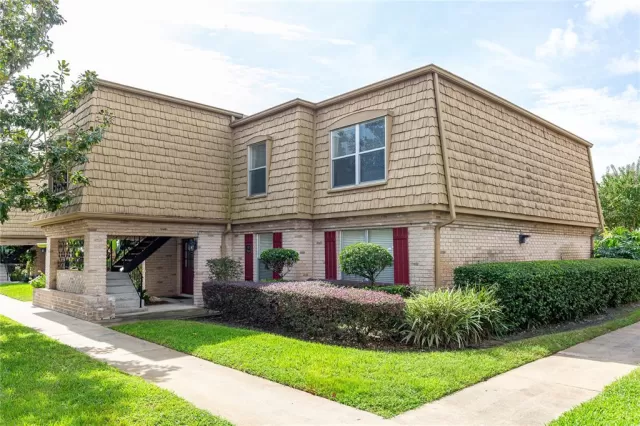 MLS: O5982883 Condo For Sale
