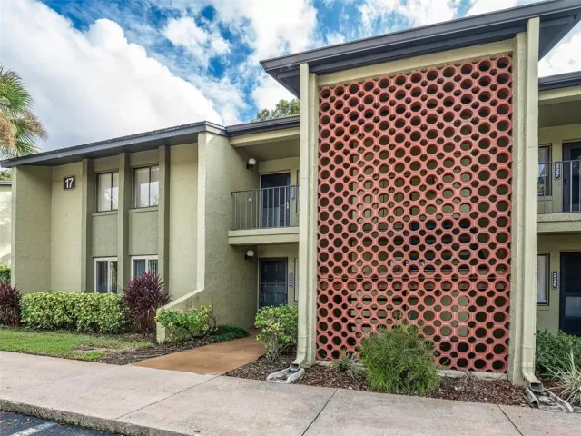 MLS: O5983286 Condo For Sale