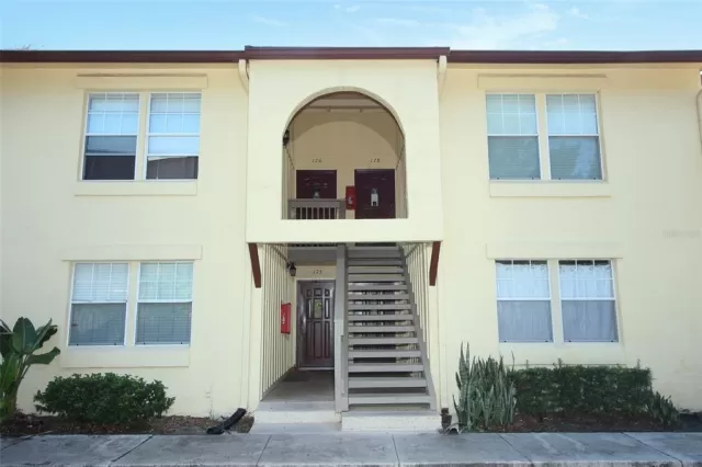 MLS: O5984670 Condo For Sale