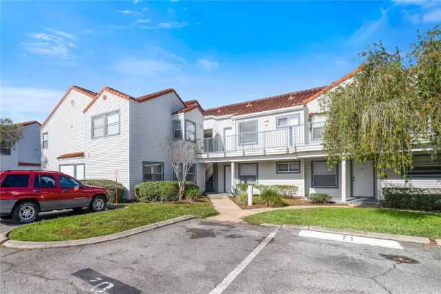 MLS: O5985917 Condo For Sale