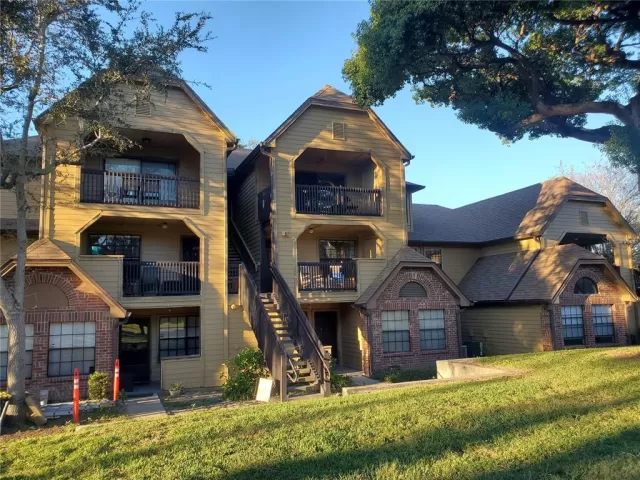 MLS: O5986903 Condo For Sale