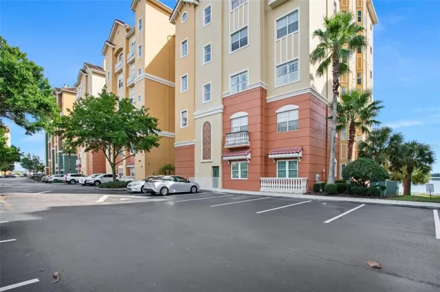 MLS: O5987044 Condo For Sale