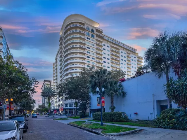 MLS: O5988632 Condo For Sale