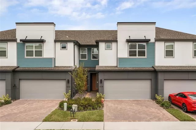 MLS: O5988995 Condo For Sale