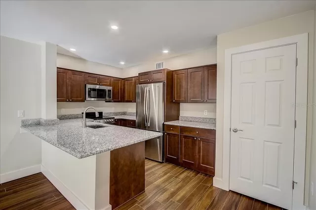 MLS: O5989540 Condo For Sale