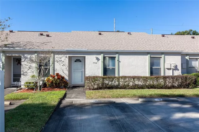 MLS: O5989881 Condo For Sale