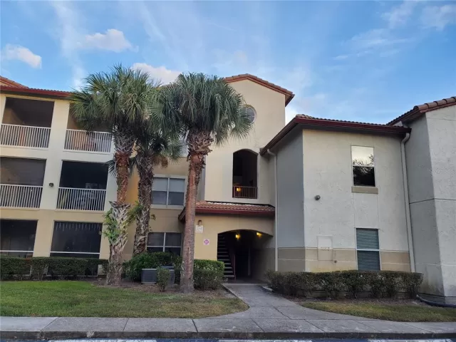 MLS: O5990113 Condo For Sale