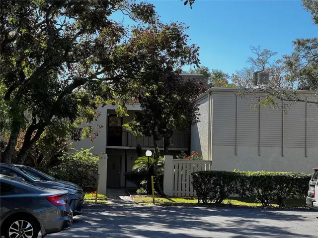 MLS: O5990261 Condo For Sale