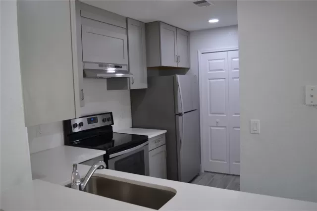 MLS: O5990653 Condo For Sale