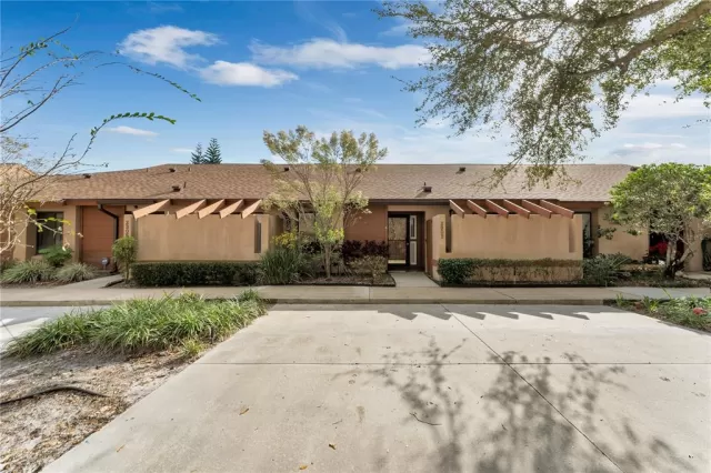 MLS: O5991810 Condo For Sale