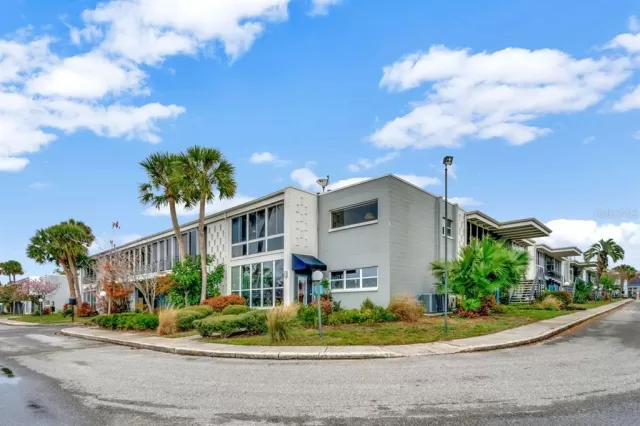 MLS: O5991883 Condo For Sale