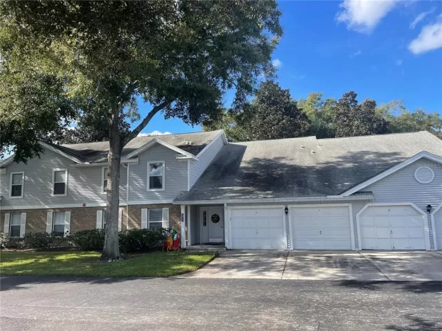 MLS: O5992038 Condo For Sale