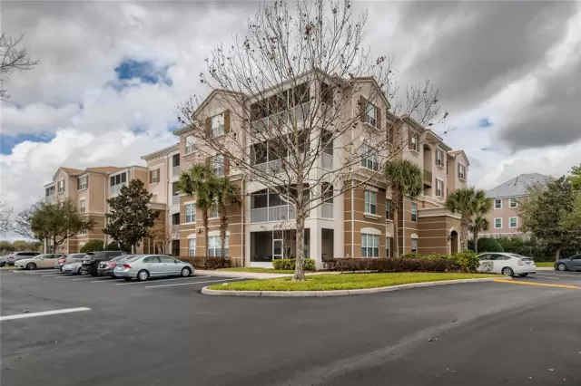 MLS: O5992162 Condo For Sale