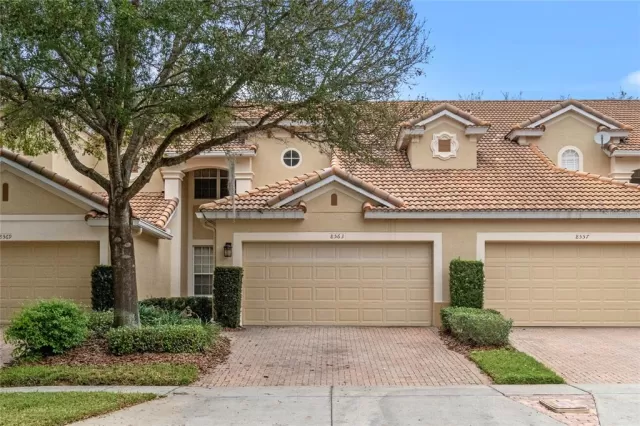 MLS: O5992585 Condo For Sale