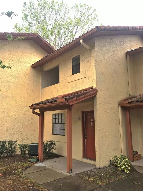 MLS: O5993013 Condo For Sale