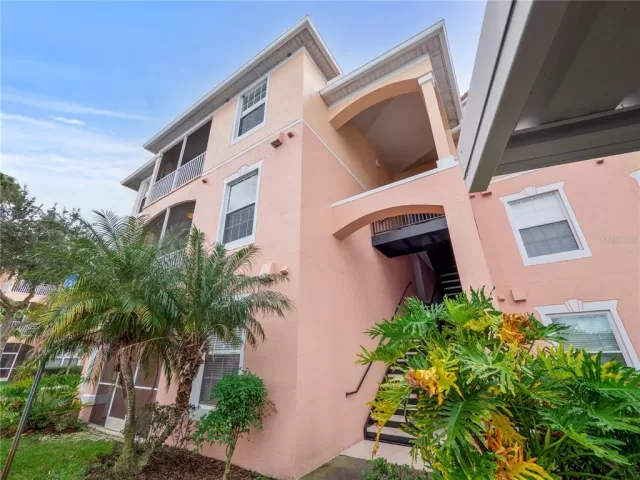 MLS: O5993019 Condo For Sale