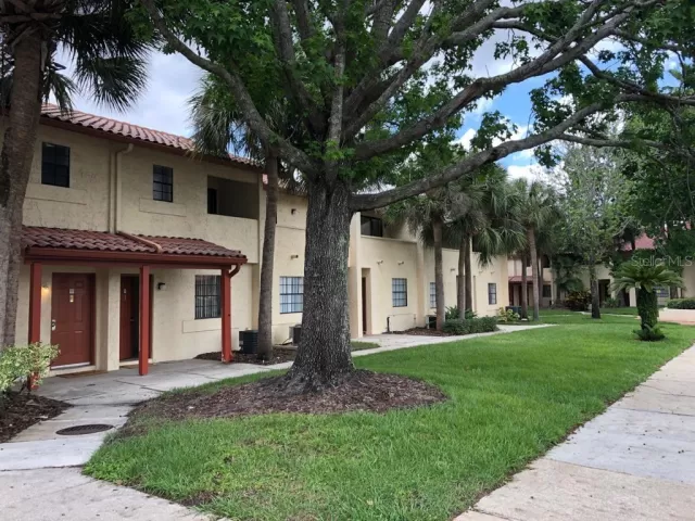 MLS: O5993387 Condo For Sale