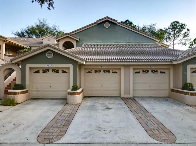 MLS: O5993878 Condo For Sale