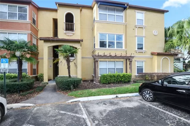 MLS: O5994962 Condo For Sale