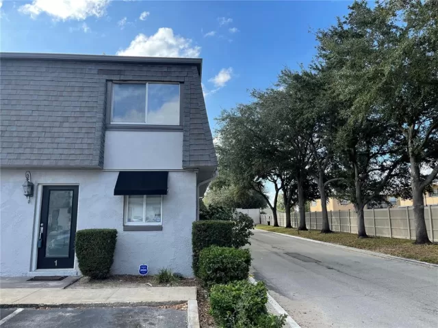 MLS: O5995145 Condo For Sale