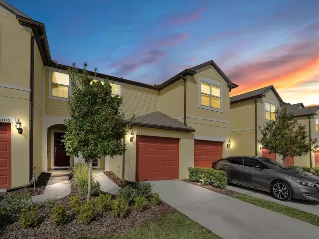 MLS: O5995157 Condo For Sale