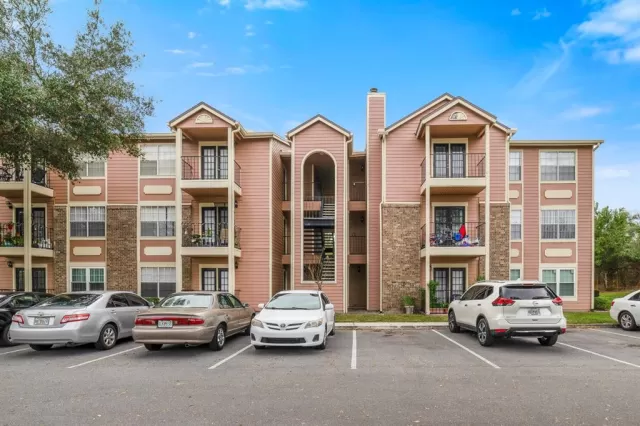 MLS: O5995920 Condo For Sale