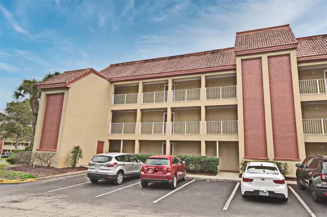 MLS: O5996914 Condo For Sale