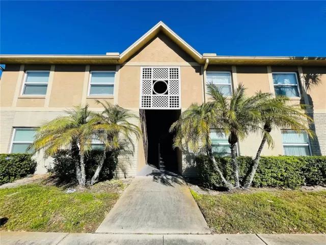 MLS: O5997014 Condo For Sale