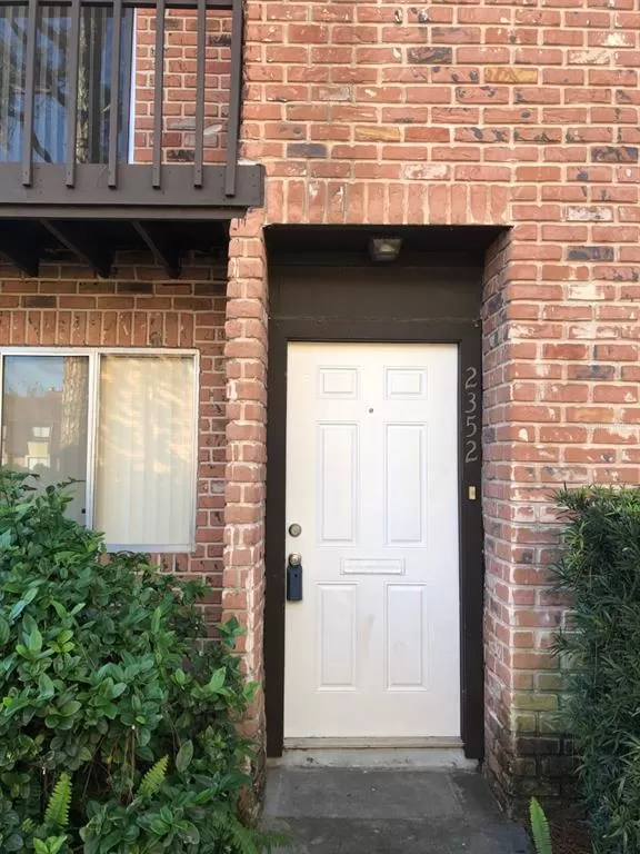 MLS: O5997998 Condo For Sale