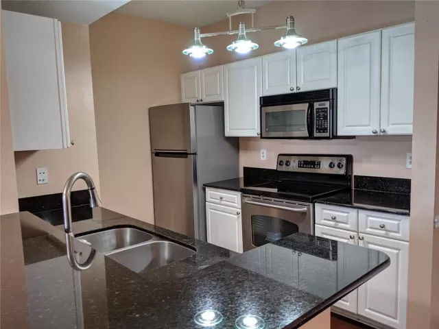 MLS: O5999068 Condo For Sale