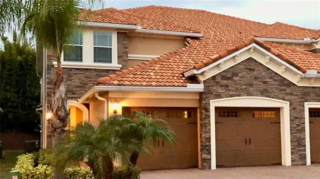 MLS: O6000096 Condo For Sale