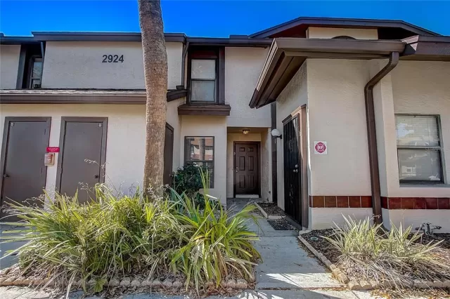 MLS: O6000815 Condo For Sale