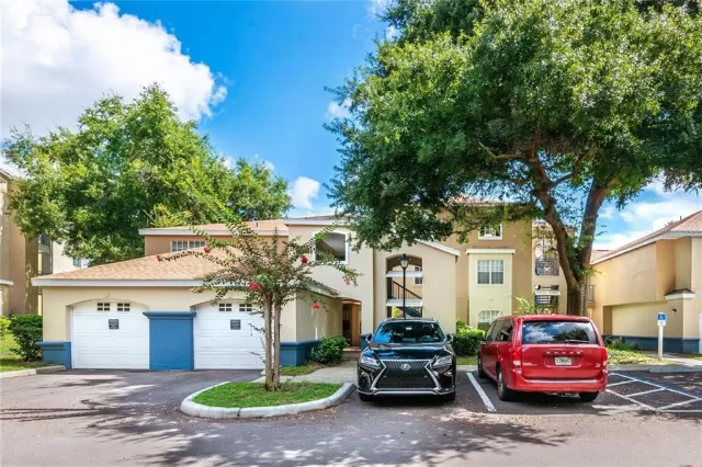 MLS: O6000891 Condo For Sale