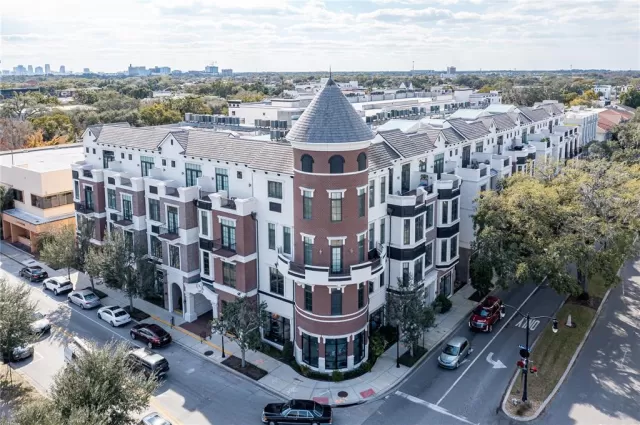 MLS: O6001203 Condo For Sale