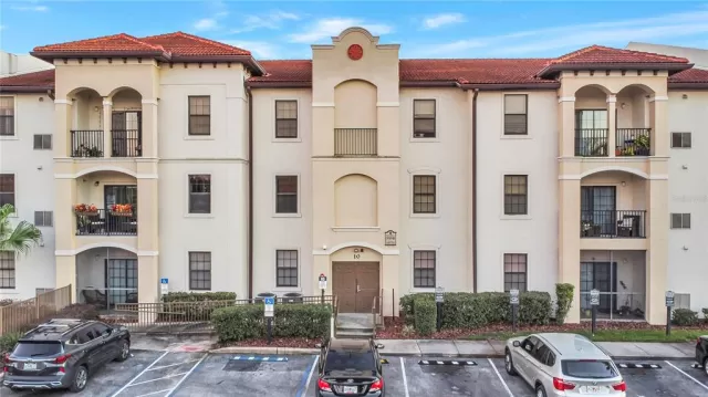 MLS: O6001726 Condo For Sale