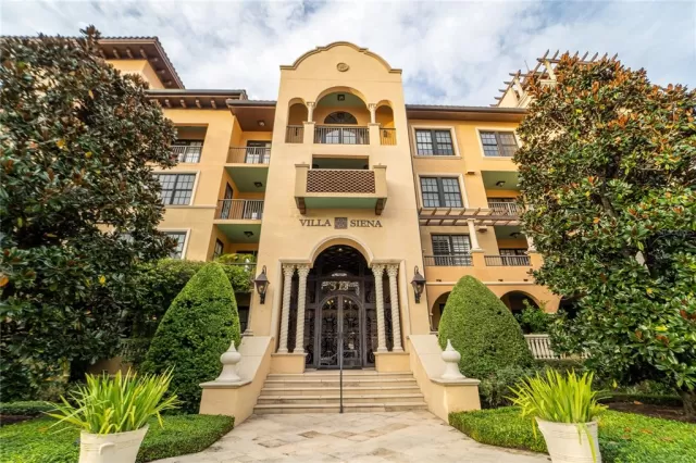 MLS: O6001746 Condo For Sale